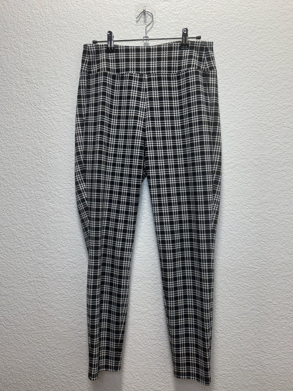 GAP Black and White Plaid Women’s Pants